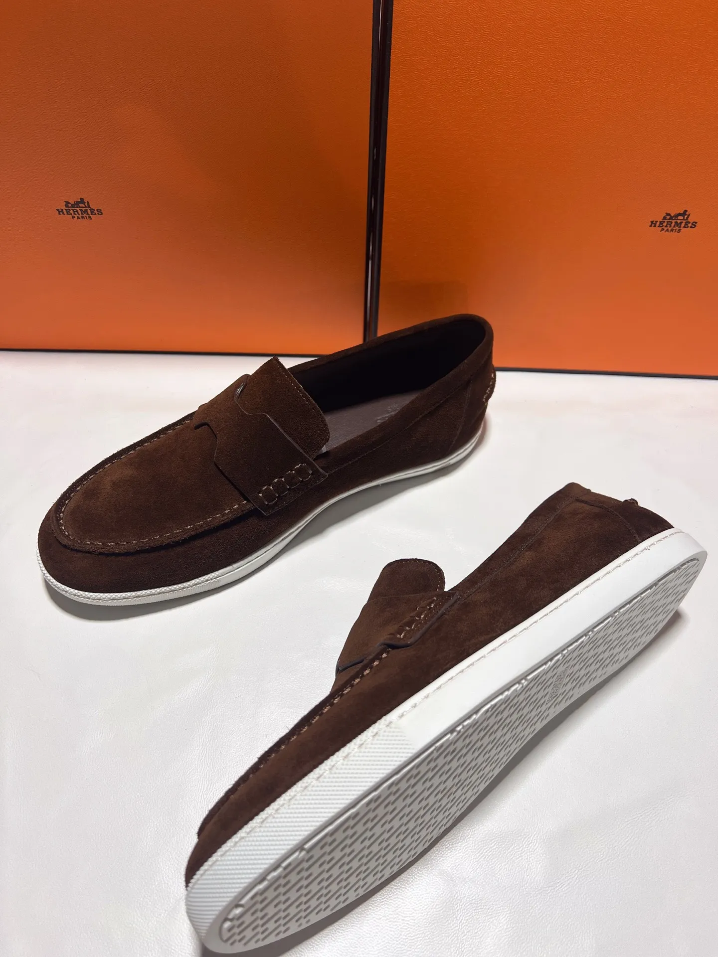 👟👟Ex-factory price 540👟👟 ♥2025 HERMES The latest hot model, the official website is developed simultaneously, original quality Size: Women's size 36/46